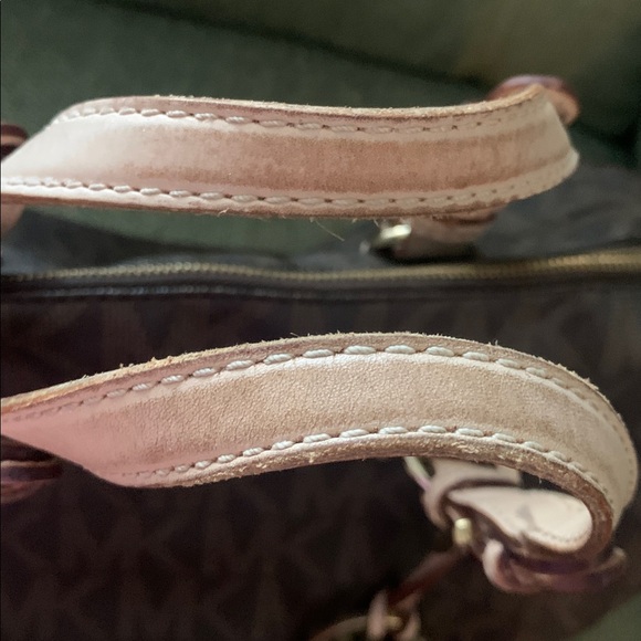 Michael Kors Grayson Satchel - Picture 5 of 16